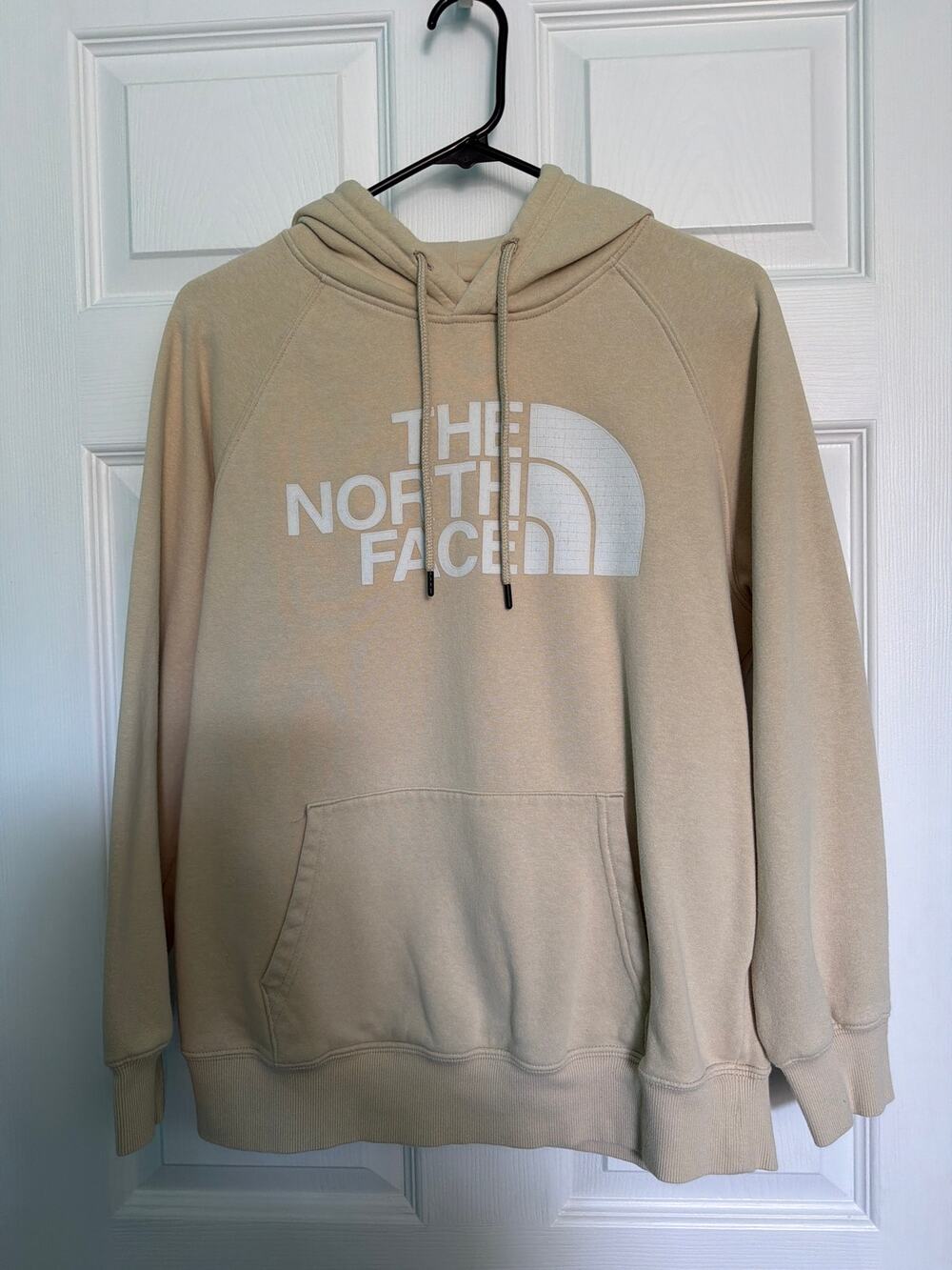 Medium Woman’s The North Face hoodie